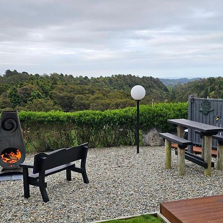 Rocky Ridge Cottage Takaka Buitenkant foto
