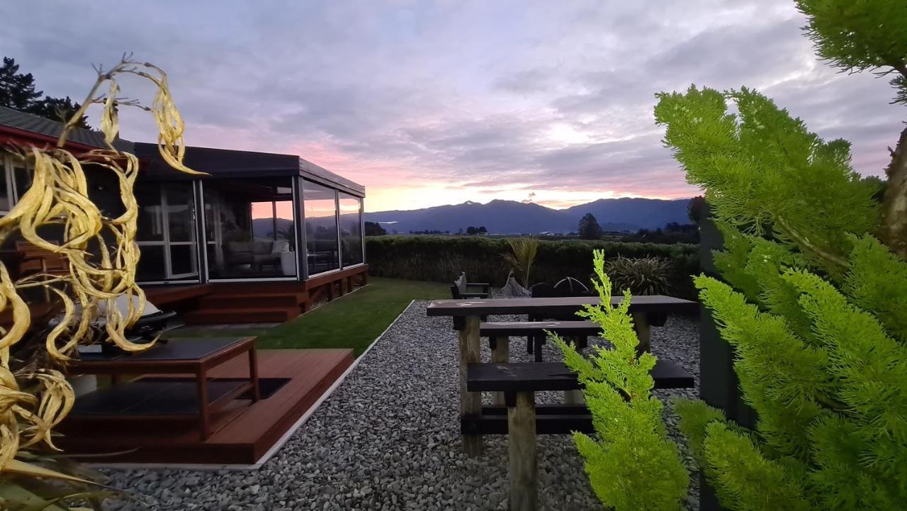 Rocky Ridge Cottage Takaka Buitenkant foto