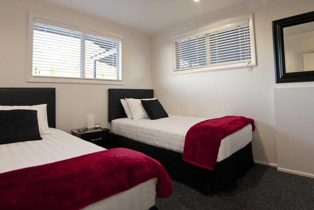 Rocky Ridge Cottage Takaka Buitenkant foto
