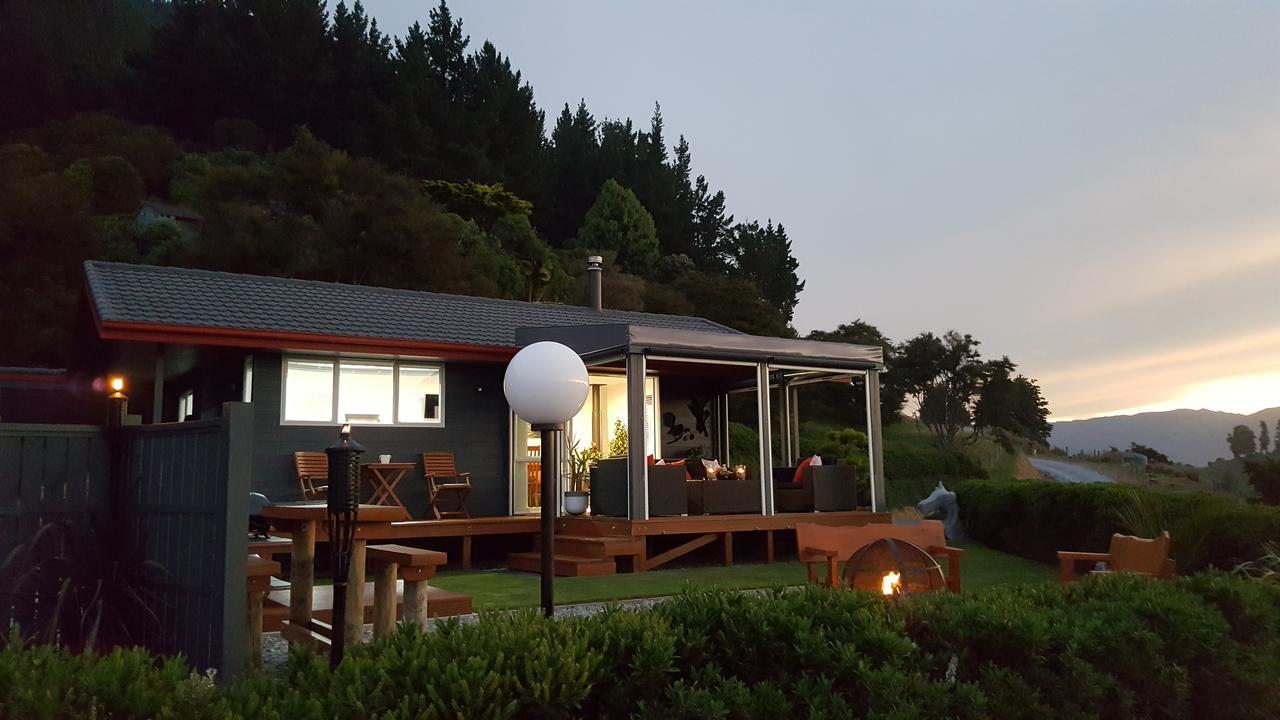 Rocky Ridge Cottage Takaka Buitenkant foto