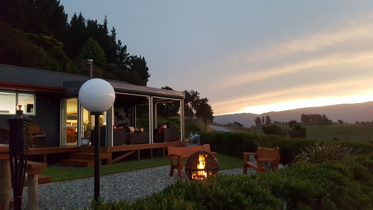 Rocky Ridge Cottage Takaka Buitenkant foto