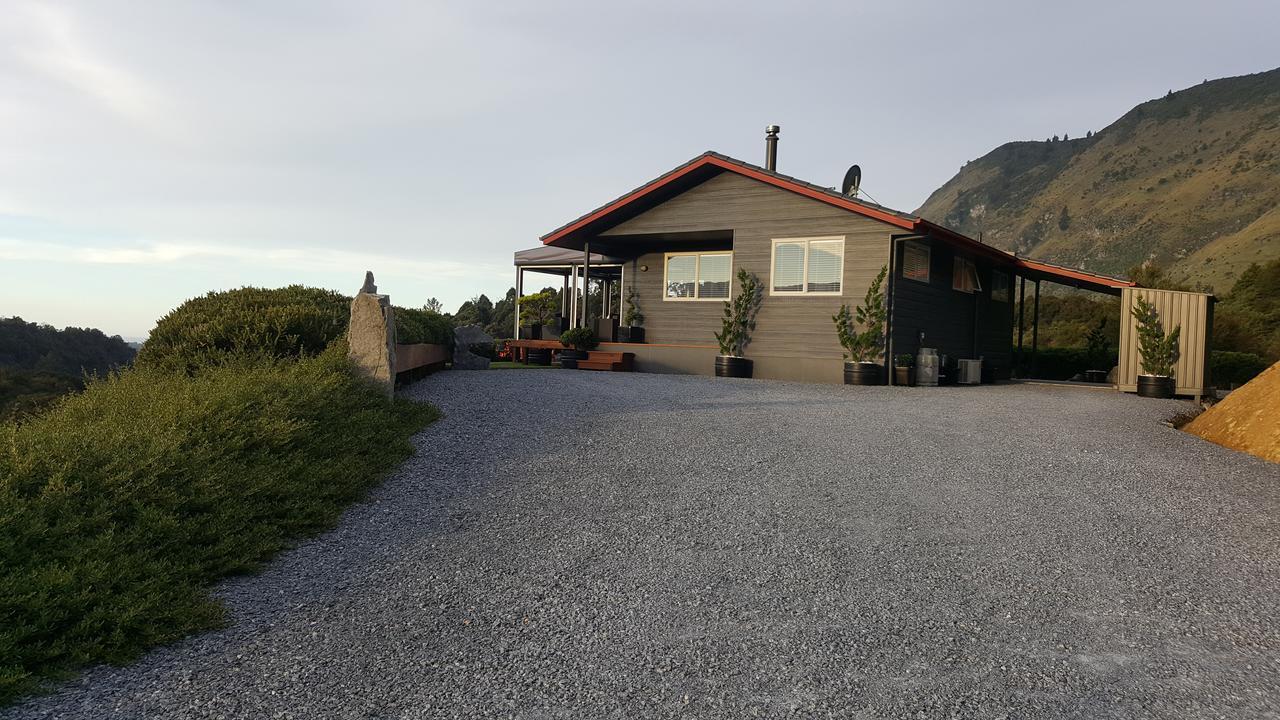 Rocky Ridge Cottage Takaka Buitenkant foto