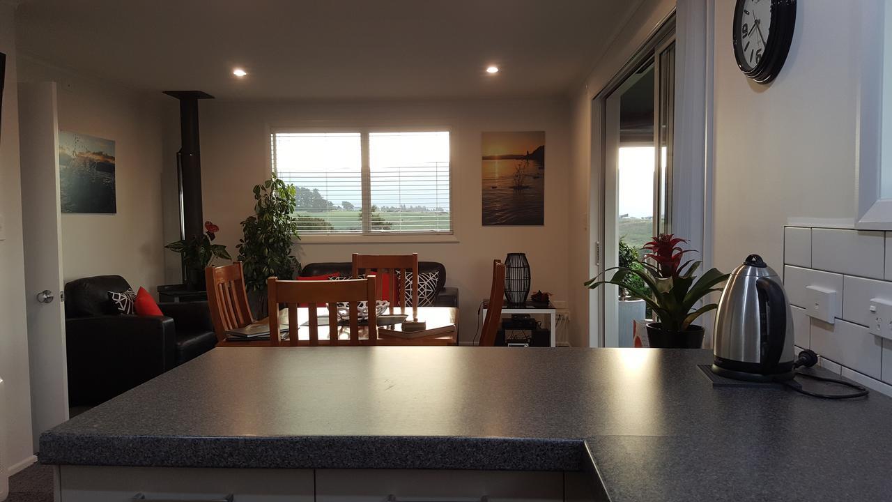 Rocky Ridge Cottage Takaka Buitenkant foto